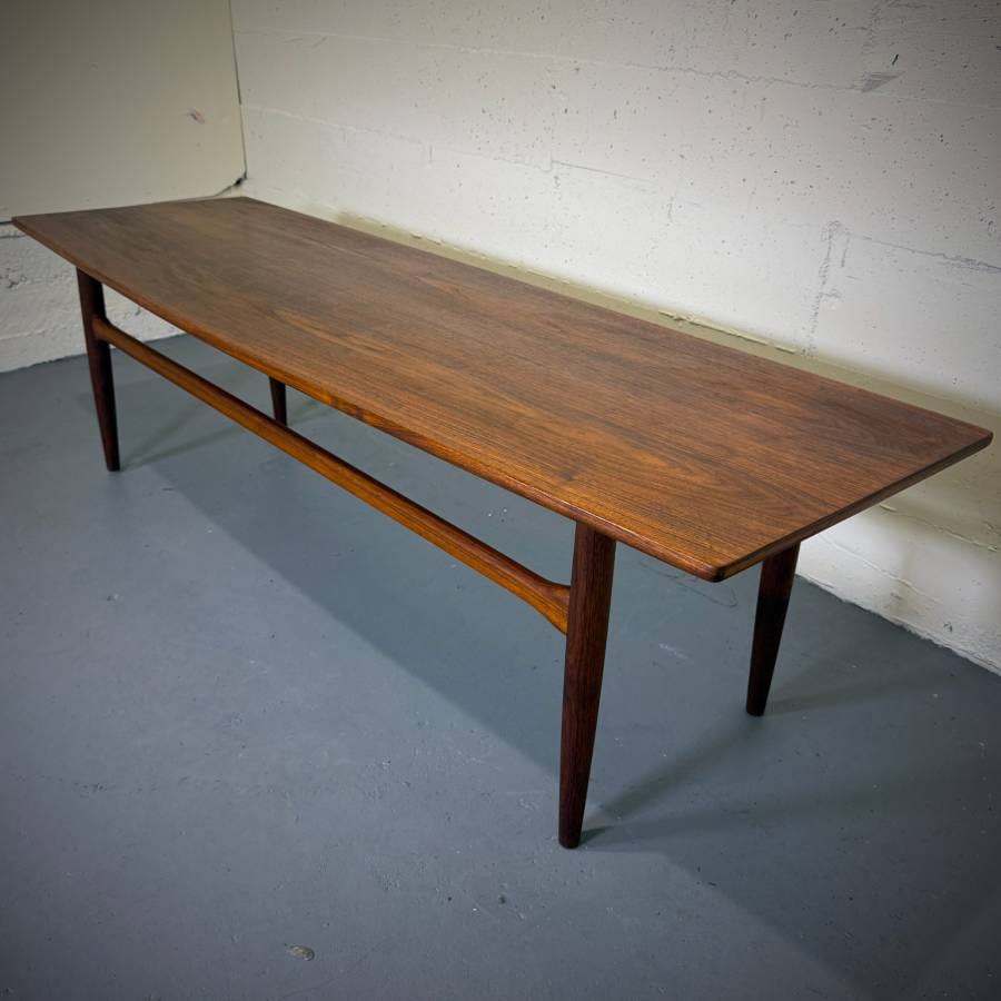 Mid century modern surfboard teak coffee table — photograph 6 of 6