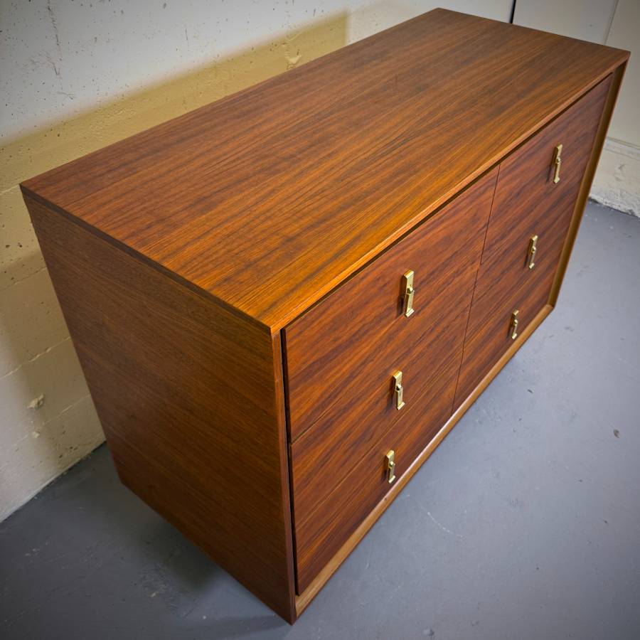 Refinished mid century modern satin walnut chest of drawers — photograph 5 of 6