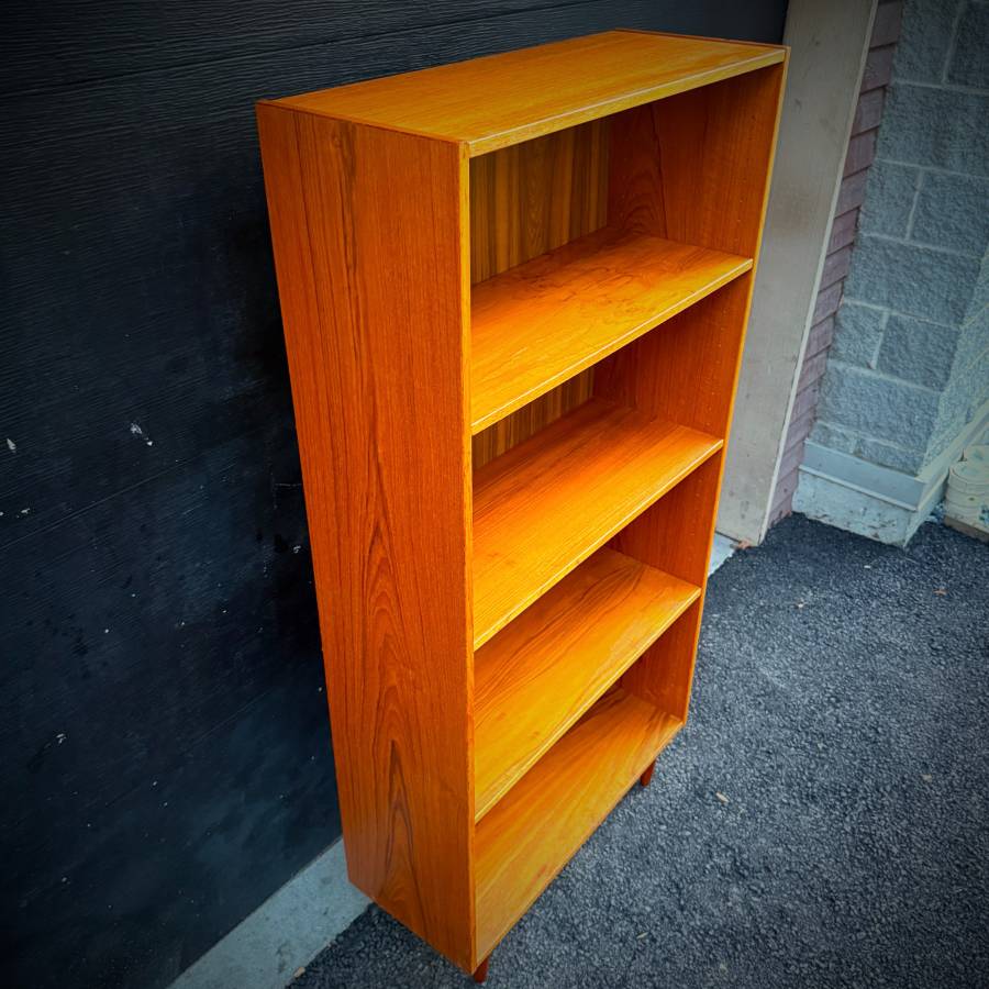 Danish mid century modern teak shelf — photograph 5 of 5