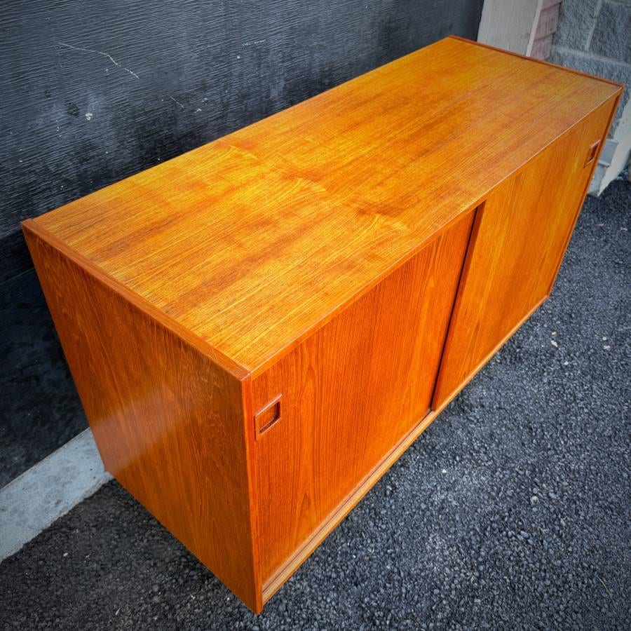 Mid century danish modern teak credenza — photograph 4 of 7