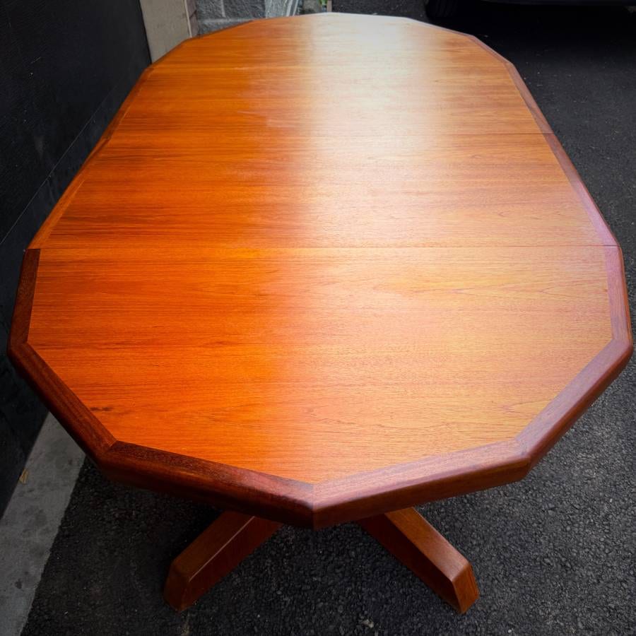 Mid century modern teak pedestal table — photograph 8 of 9