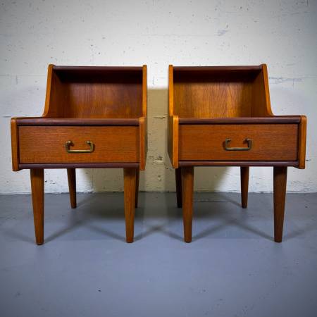 Gorgeous pair of mid century modern teak side tables