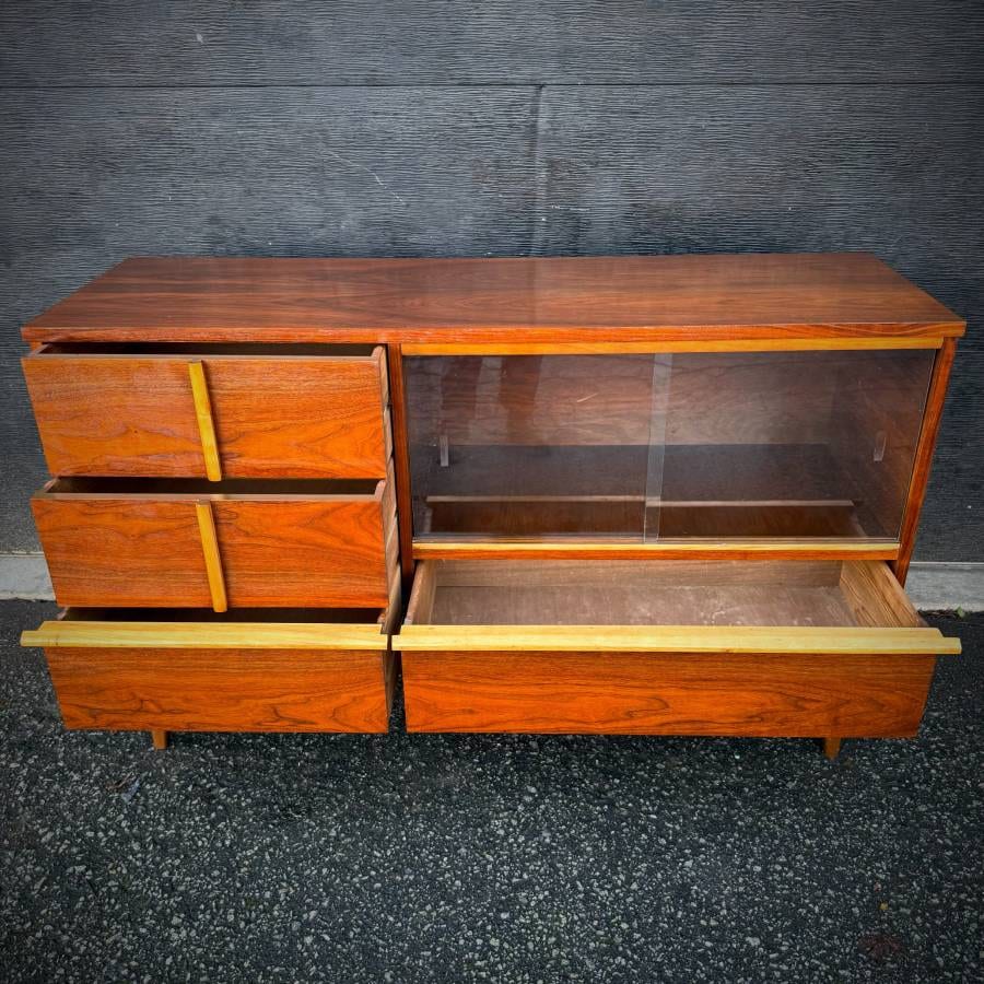 Mid century modern walnut and glass credenza — photograph 7 of 7