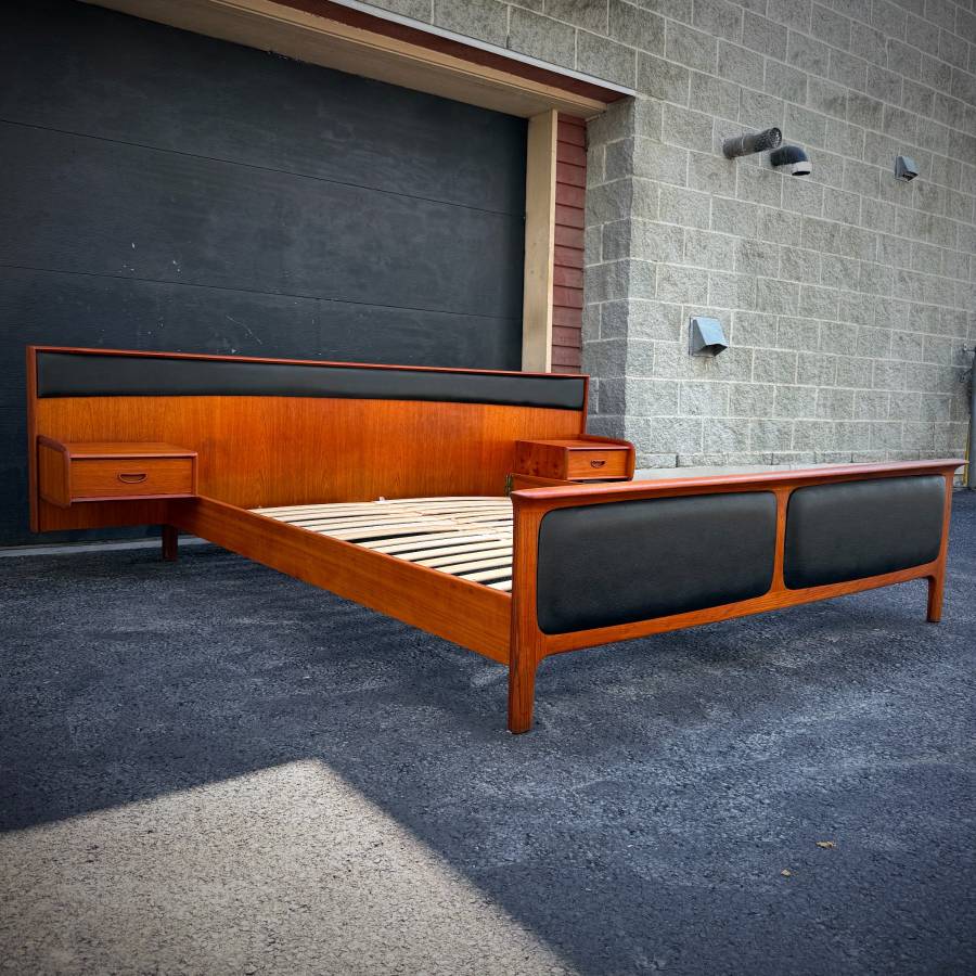 Beautiful danish modern teak and leather queen bed frame — photograph 6 of 9