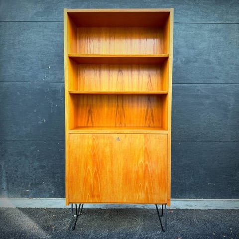 Poul Hundevad compact danish teak shelf with lockable drop down bar.