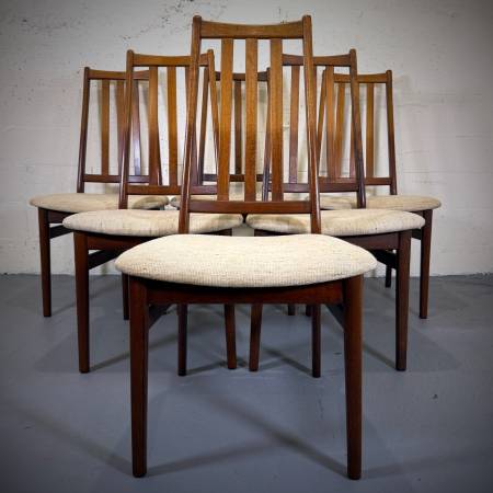 Set of 6 mid century modern rosewood dining chairs