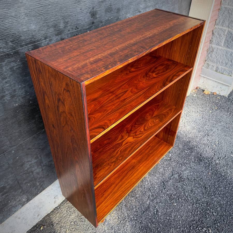 Danish mid century modern rosewood shelf — photograph 5 of 5