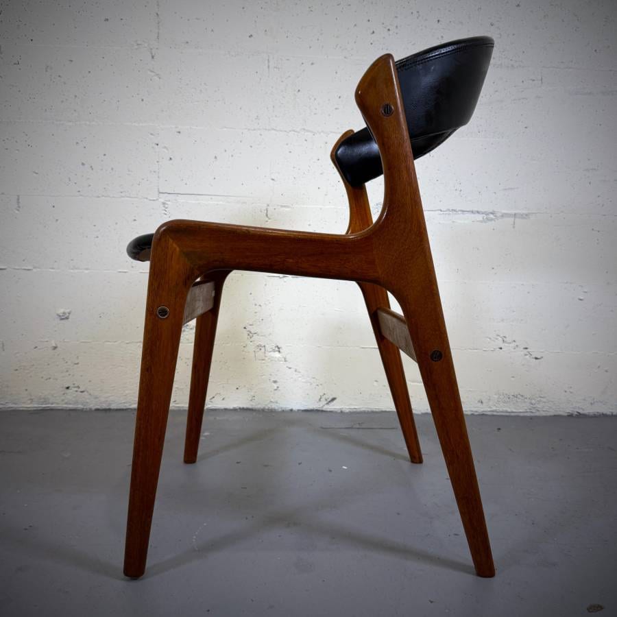 Beautiful danish modern vintage chair — photograph 2 of 5