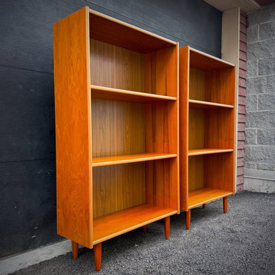 Beautiful pair of mcm teak LP bookshelves made in Denmark — photograph 3 of 6