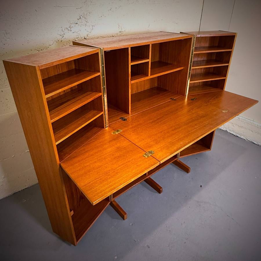 Rare 'Magic Box' fold out danish teak desk by Nils Erik Glasdam — photograph 3 of 13