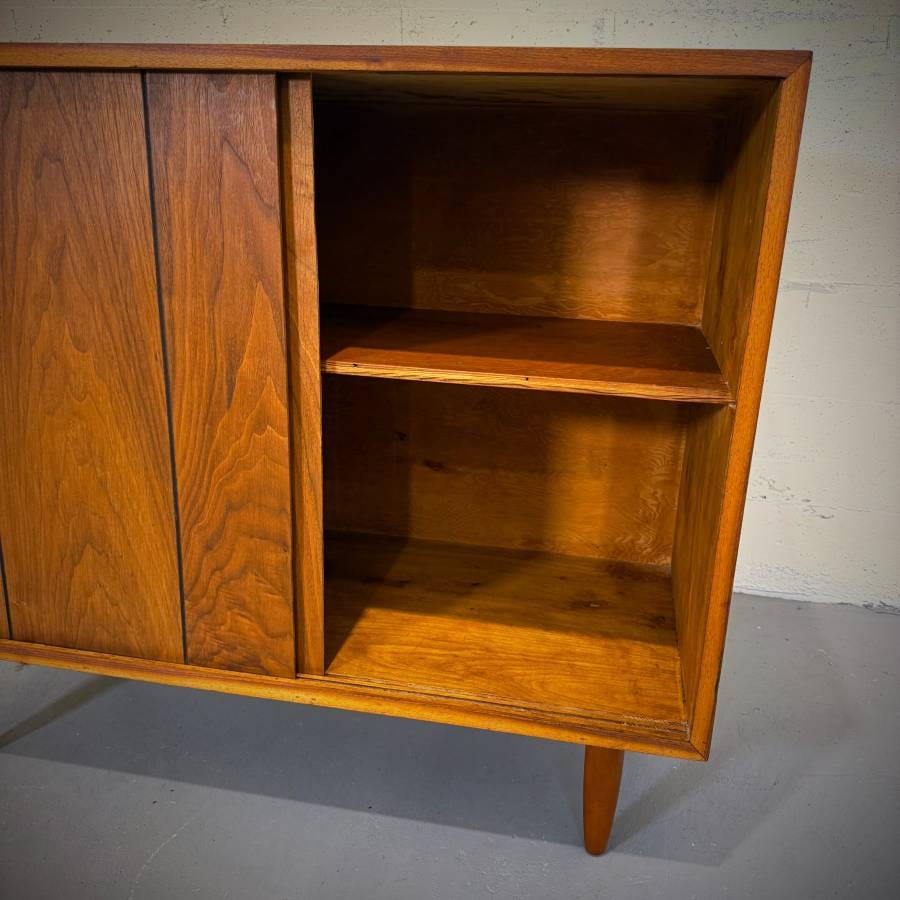 Compact mid century modern walnut credenza — photograph 6 of 6