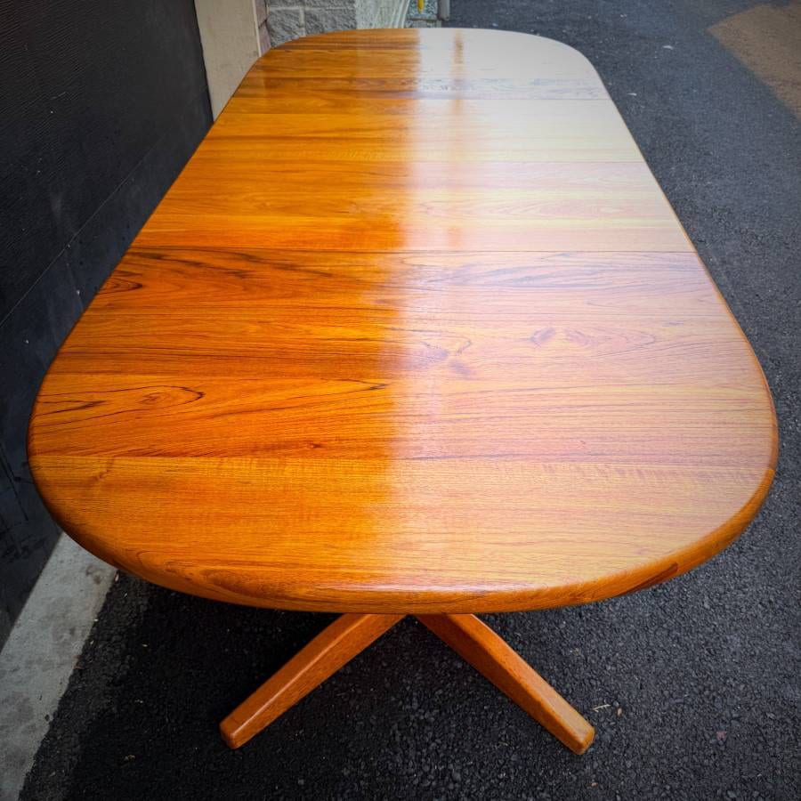 Stunning and rare extra large solid teak dining table made in Montreal — photograph 10 of 10