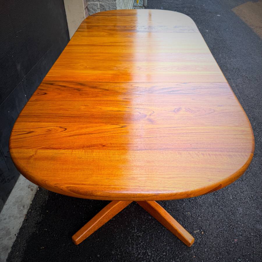 Stunning and rare extra large solid teak dining table made in Montreal — photograph 10 of 10