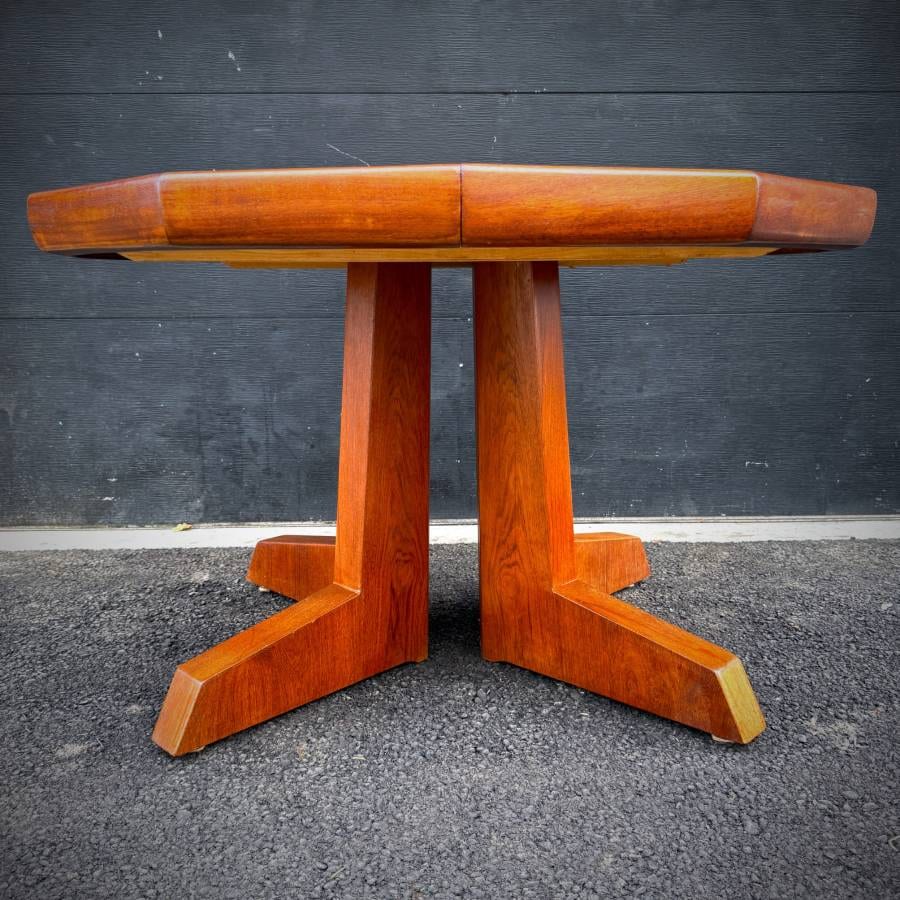 Mid century modern teak pedestal table — photograph 2 of 9