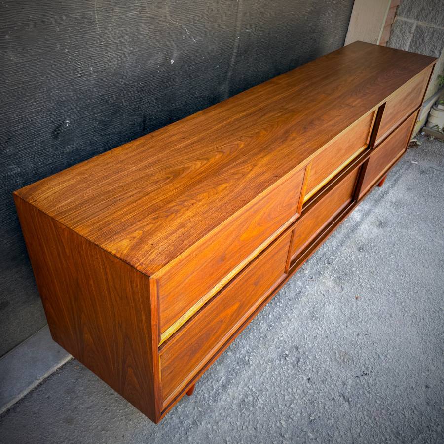 Extra long mid century modern walnut sideboard credenza — photograph 5 of 8