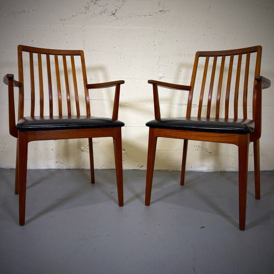 Set of 6 mid century modern teak dining chairs — photograph 8 of 10