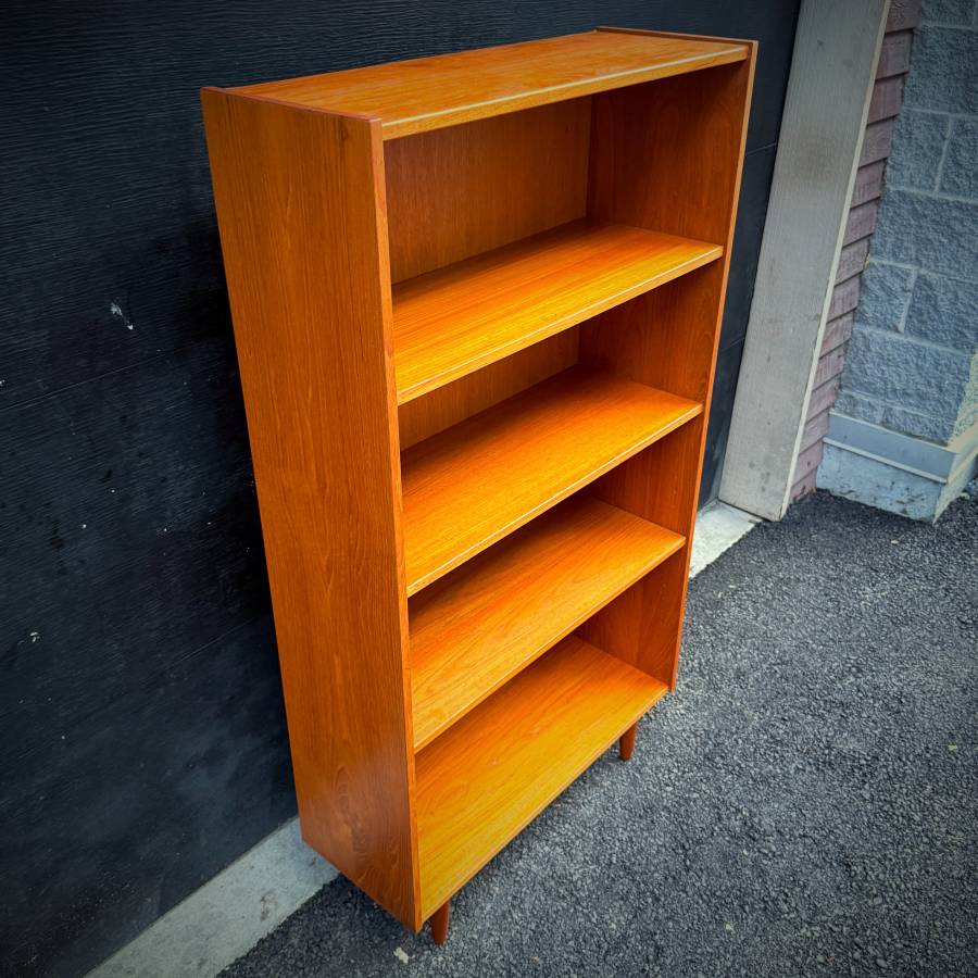 Domino mobler danish modern teak shelf — photograph 5 of 5