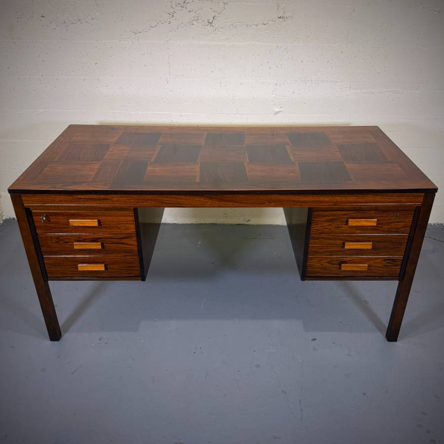 Stunning vintage mcm Scandinavian rosewood desk — photograph 5 of 7