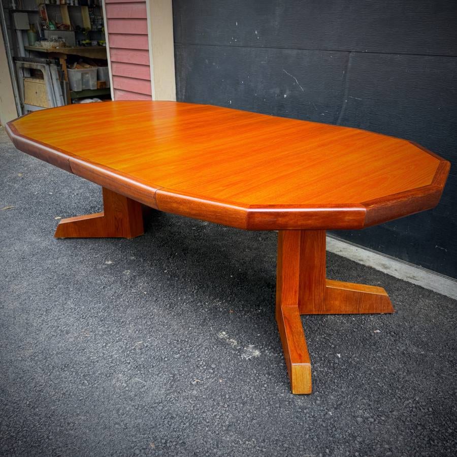 Mid century modern teak pedestal table — photograph 9 of 9