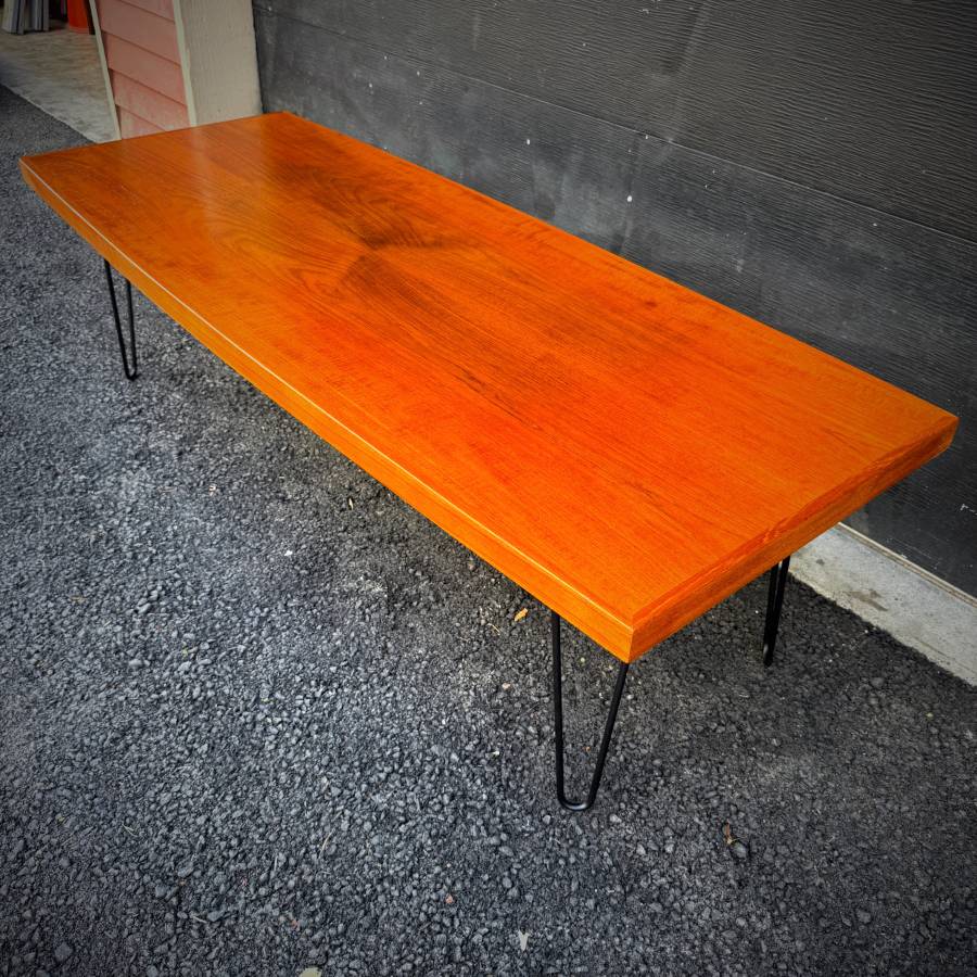 Mid century modern atomic teak surfboard coffee table — photograph 5 of 5