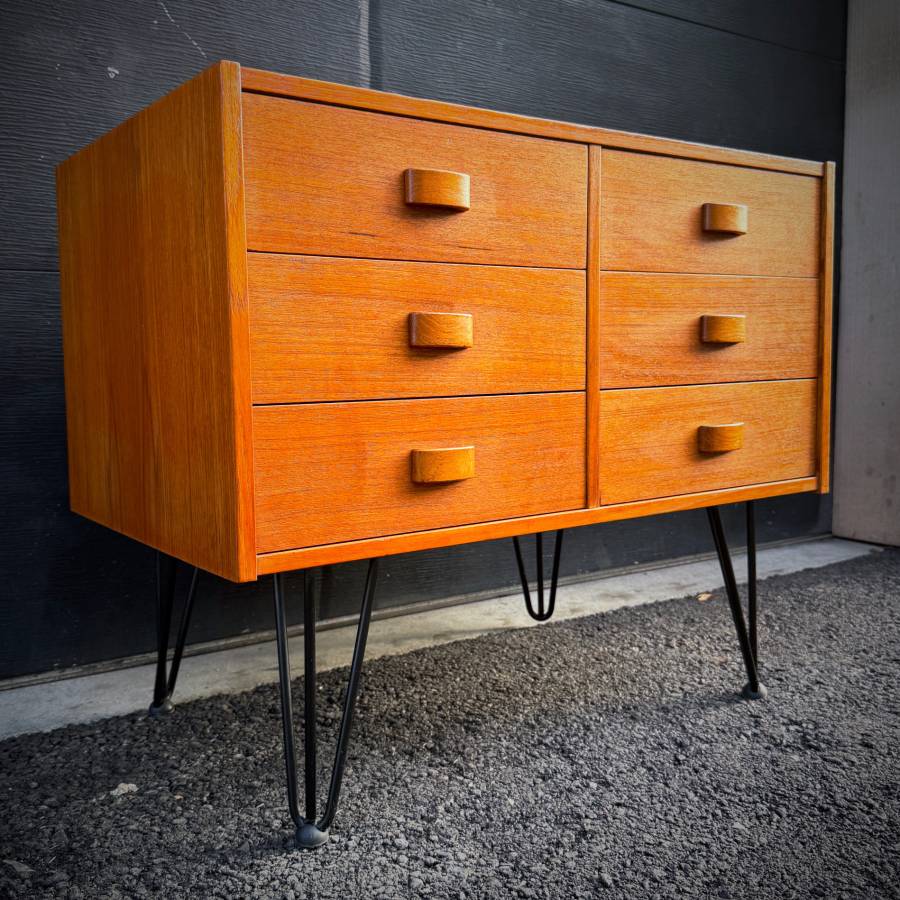 Domino mobler compact mcm teak 6 drawer dresser — photograph 2 of 6