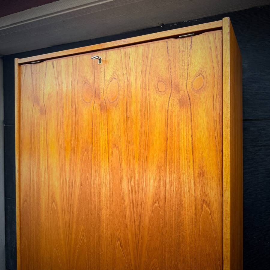 Super rare danish modern teak shelving unit with drop down table — photograph 4 of 8