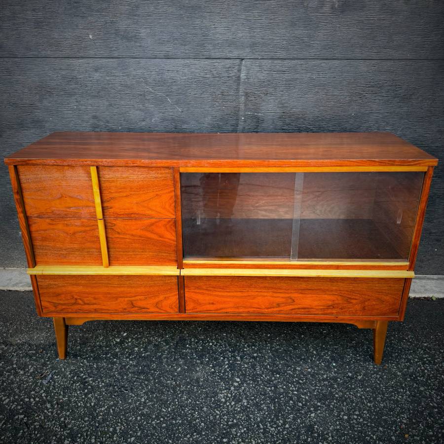 Mid century modern walnut and glass credenza — photograph 4 of 7