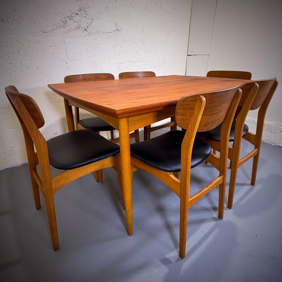 Beautiful set of 6 mcm teak and oak dining chairs — photograph 11 of 12