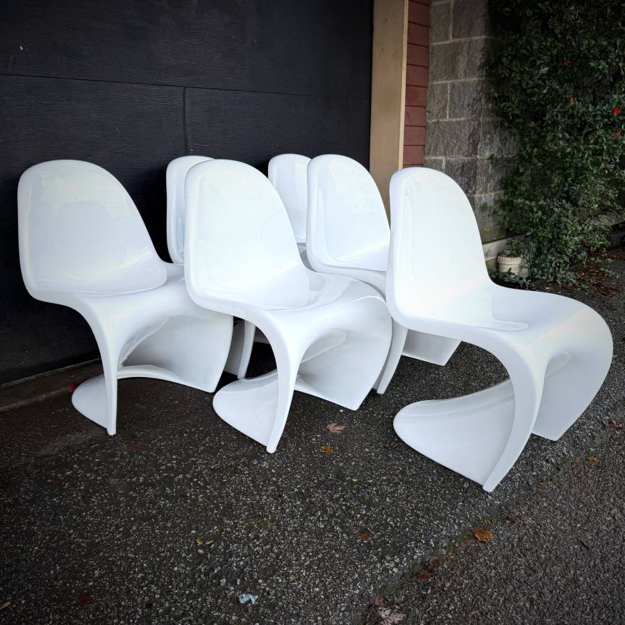 Set of 2 vintage Verner Panton dining chairs — photograph 6 of 7