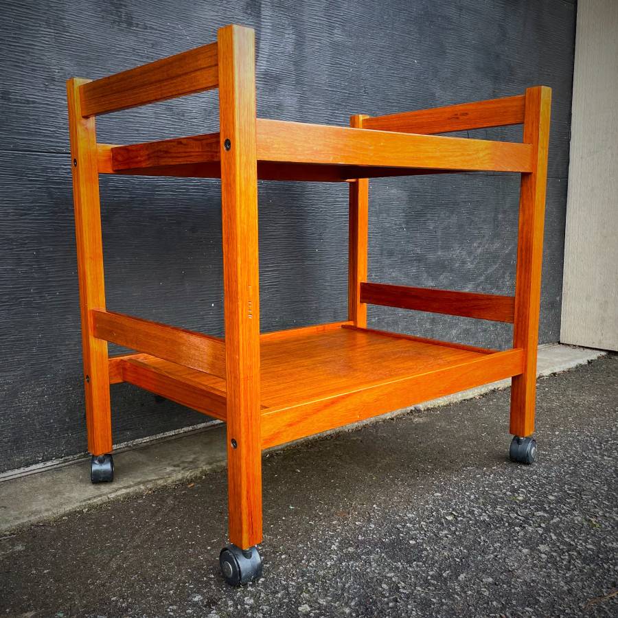 Mid century modern teak bar cart — photograph 3 of 6