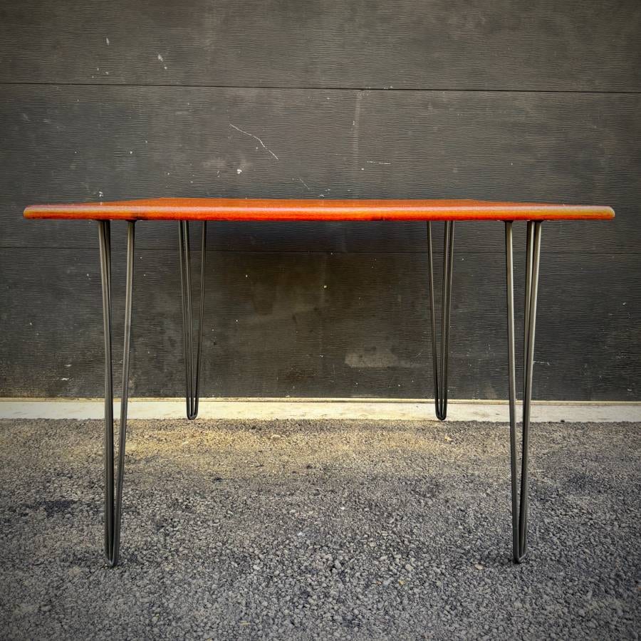 Beautiful compact solid teak vintage atomic dining table — photograph 2 of 6