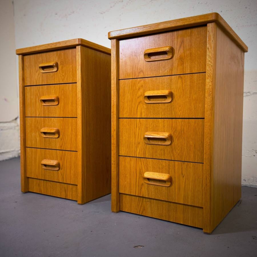 Pair of vintage mcm oak compact dressers bedside tables — photograph 2 of 7