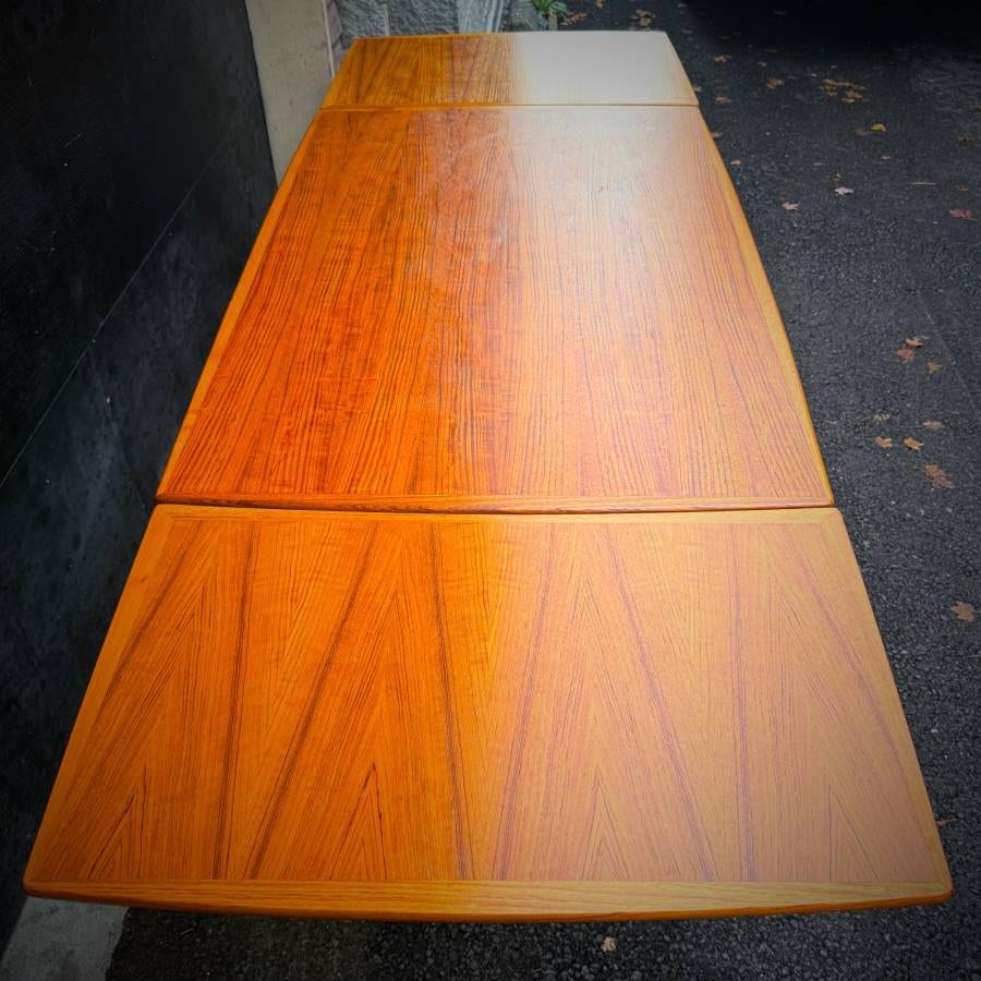 Stunning danish modern teak surfboard dining table — photograph 7 of 7