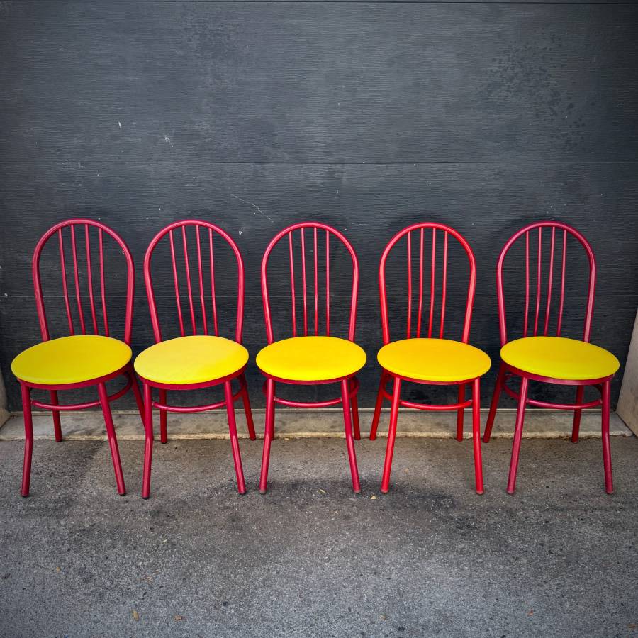 Vintage vibrant mid century modern bistro chairs — photograph 2 of 6