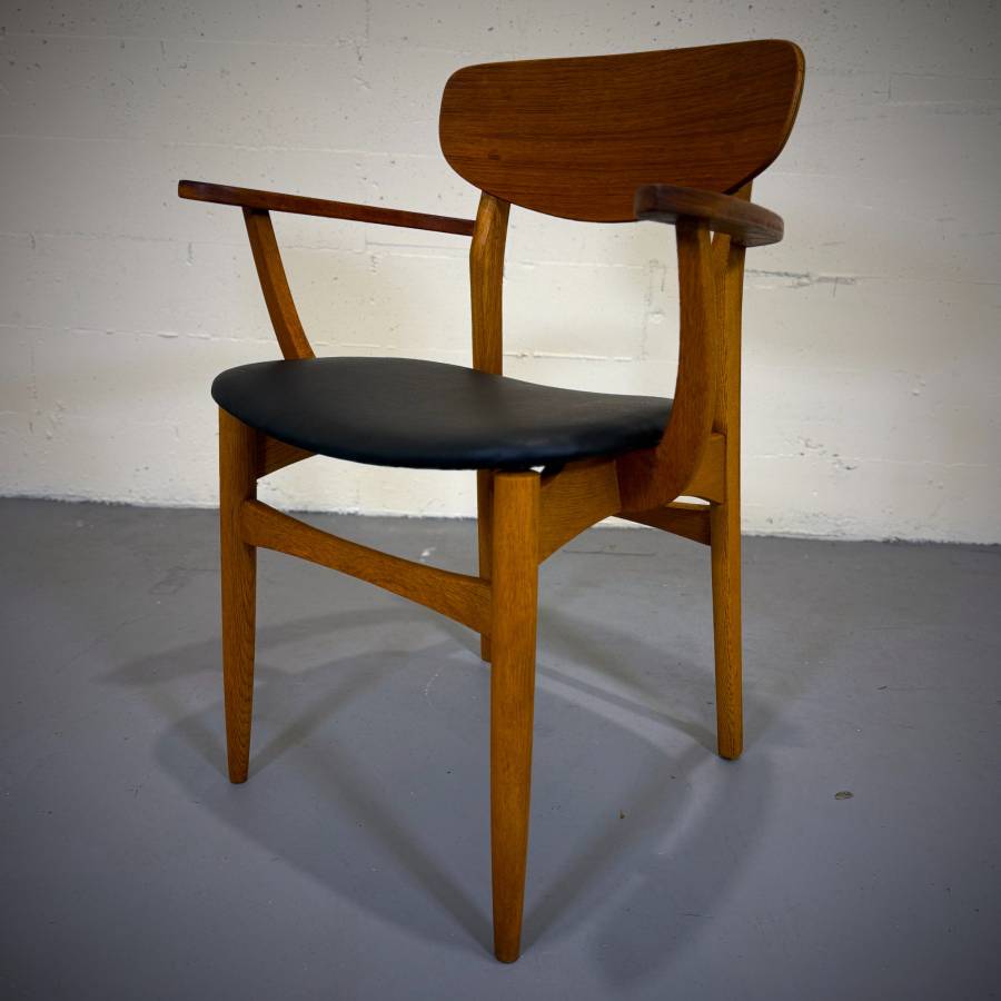 Beautiful set of 6 mcm teak and oak dining chairs — photograph 8 of 12