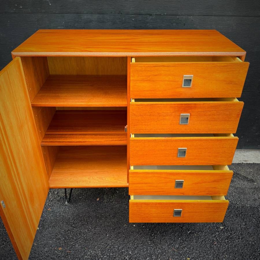 Mid century modern teak atomic wardrobe dresser — photograph 6 of 6