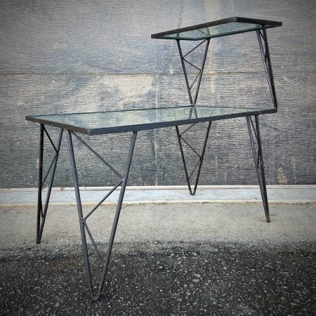 Atomic mid century modern side table