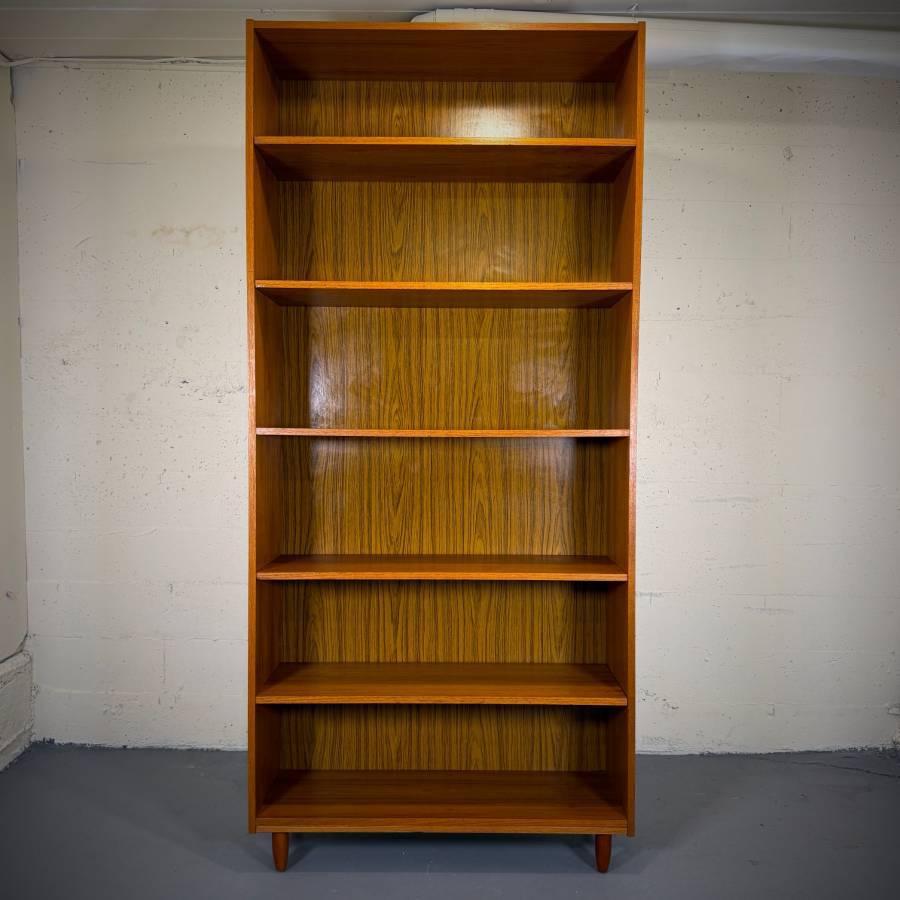 Extra tall mid century modern teak shelf — photograph 4 of 6