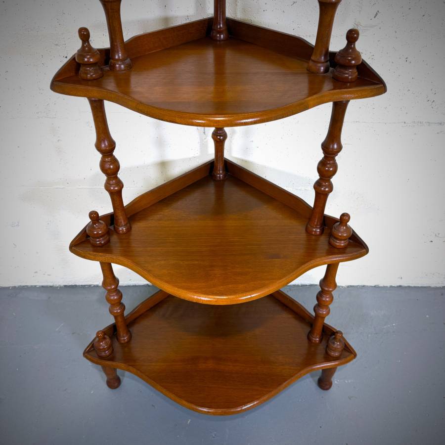 Mid century modern vintage walnut corner shelf — photograph 5 of 6