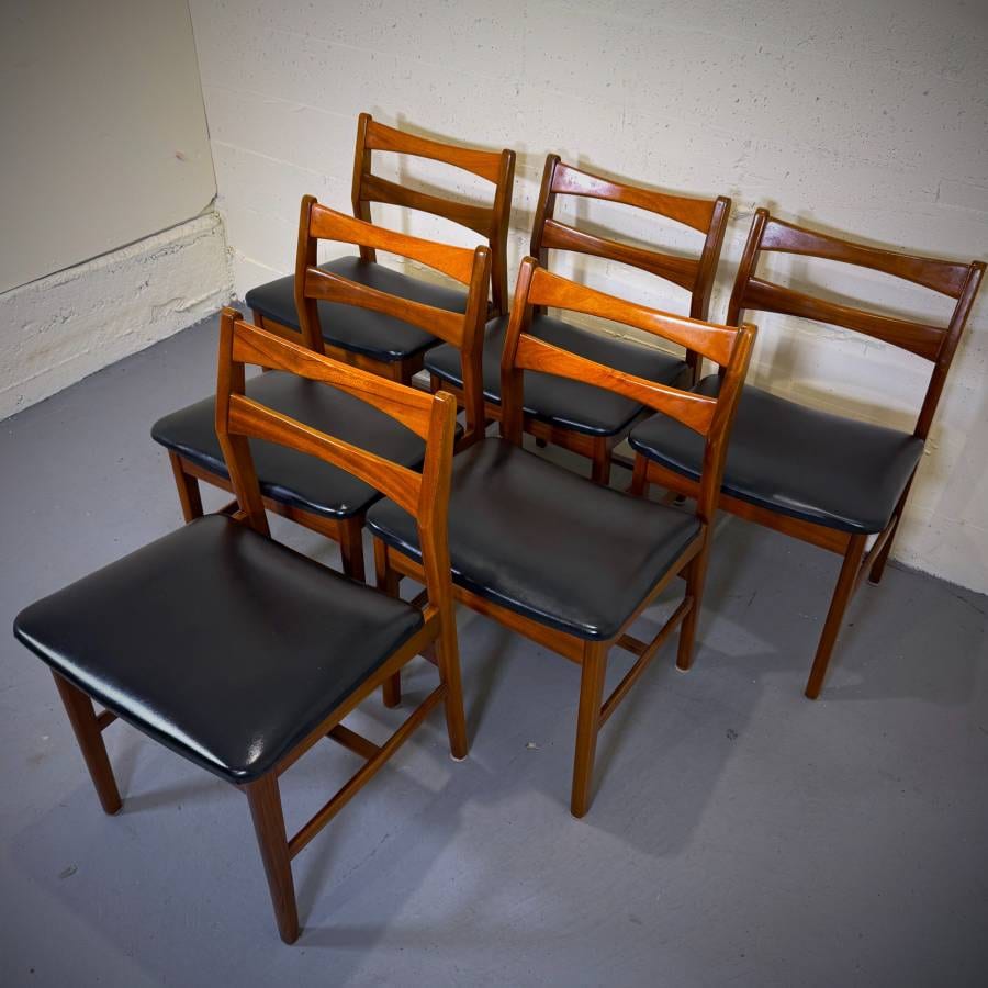 Set of 6 mid century modern teak dining chairs made in UK — photograph 4 of 7