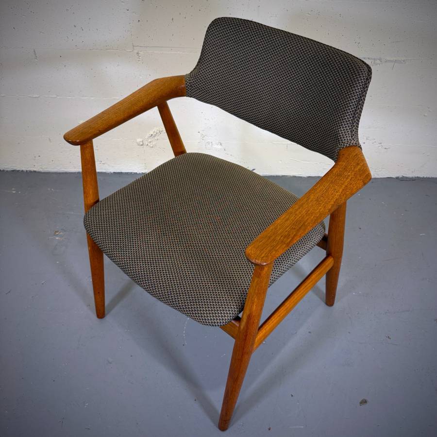 1960s Danish teak Model GM11 Armchair by Erik Kirkegaard for Glostrup — photograph 5 of 7