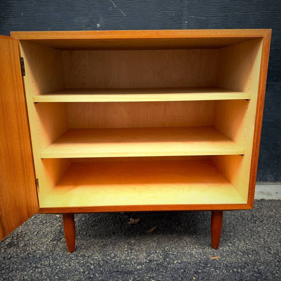 Compact danish mid century modern teak locking cabinet — photograph 6 of 6