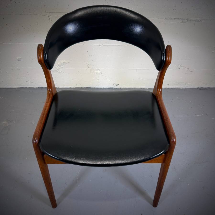 Beautiful danish modern vintage chair — photograph 4 of 5