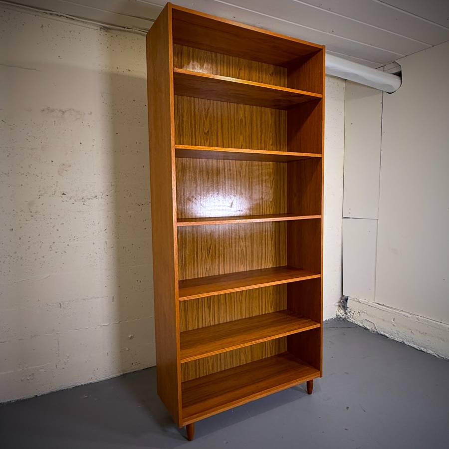 Extra tall mid century modern teak shelf — photograph 2 of 6