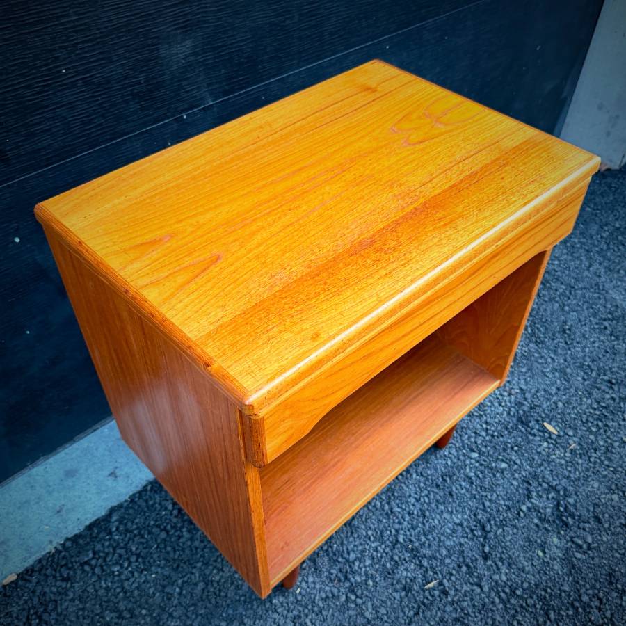 Mid century modern teak bedside table — photograph 5 of 6